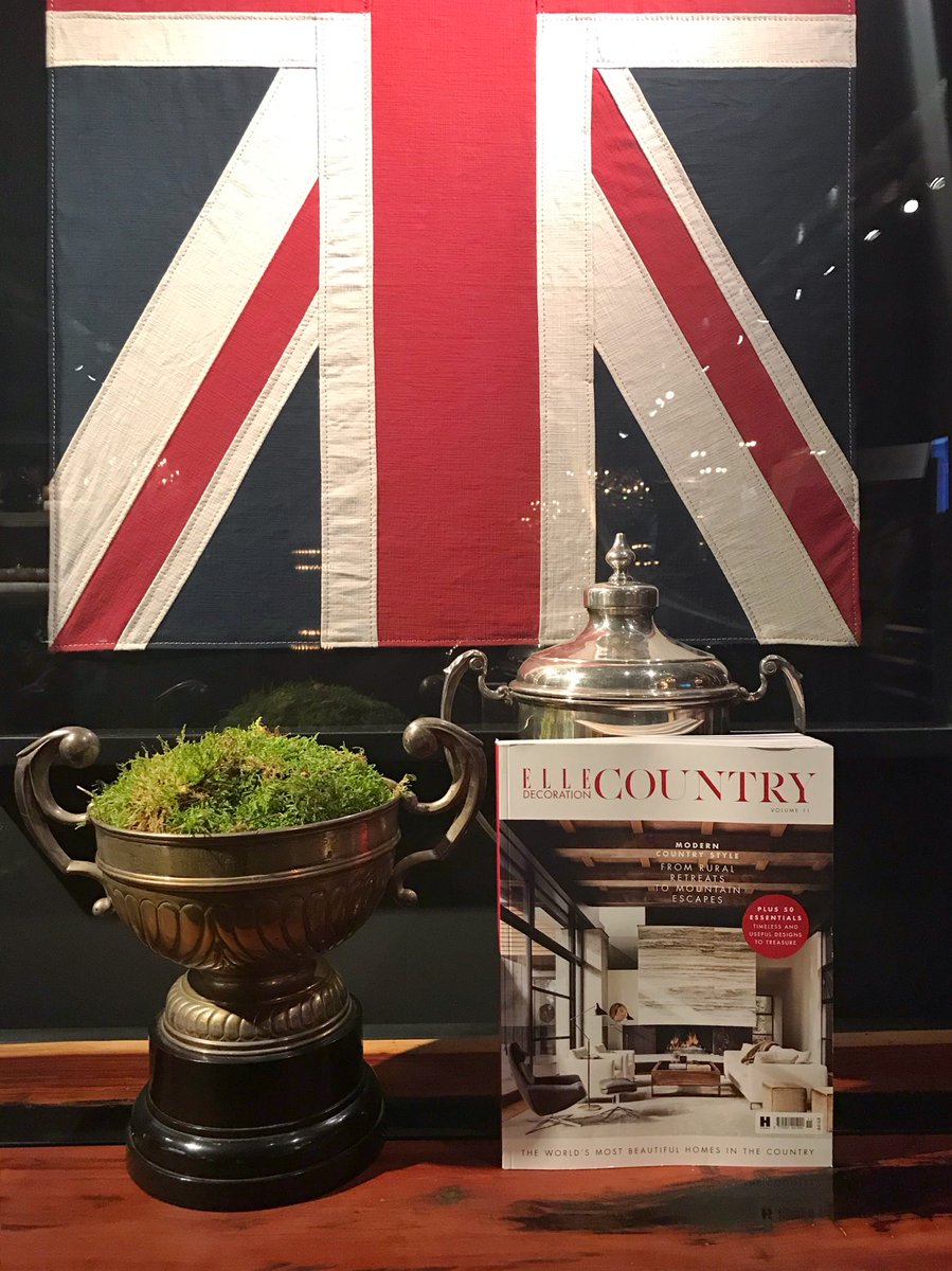 amy_moorea's tweet photo. Hello @ELLEDecoCountry volume 11! #EDCountry https://t.co/3NHIYBQz3d