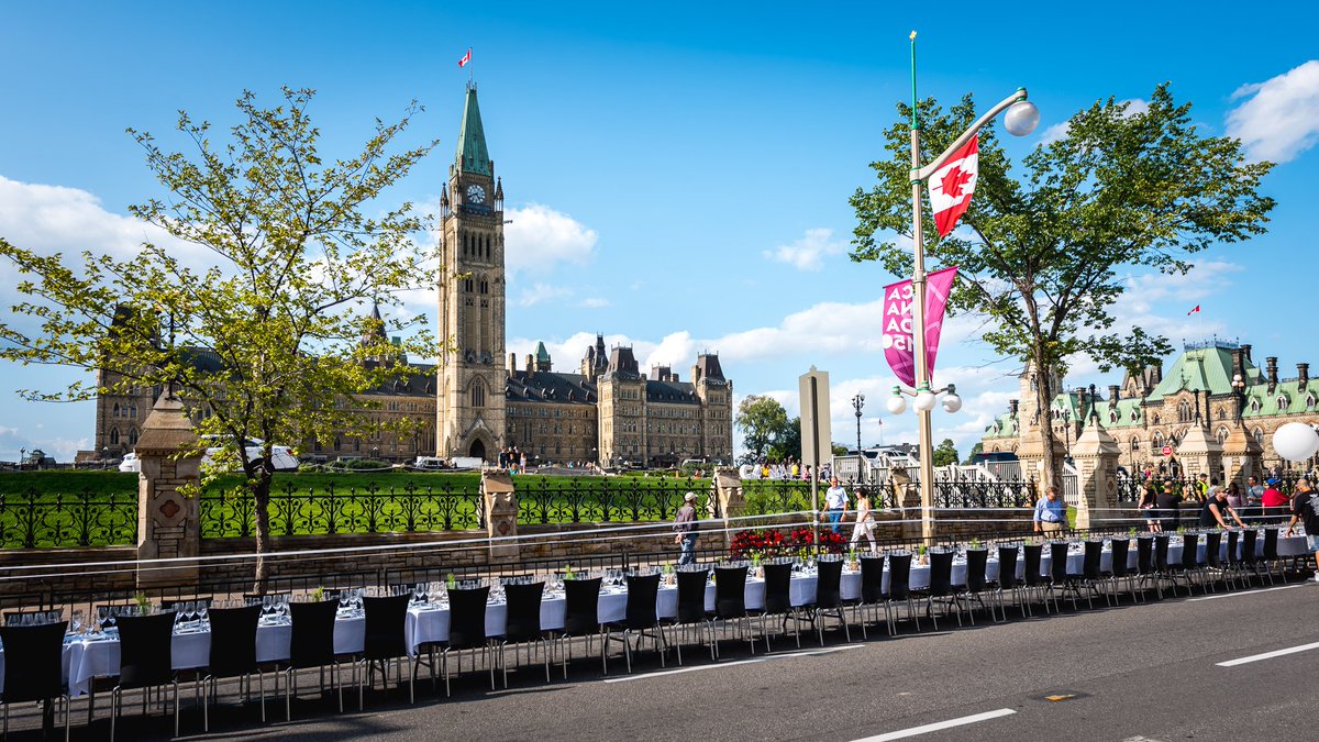 CPRSOttawaGat's tweet photo. What goes on behind the PR scenes of some of @2017Ottawa’s iconic events? Join us at our November 28 #Ottawa2017 event and find out from executive director Guy Laflamme and @JimWatsonOttawa . Join us: https://t.co/aQ6jnUv0KE https://t.co/sBlOCV1L6d