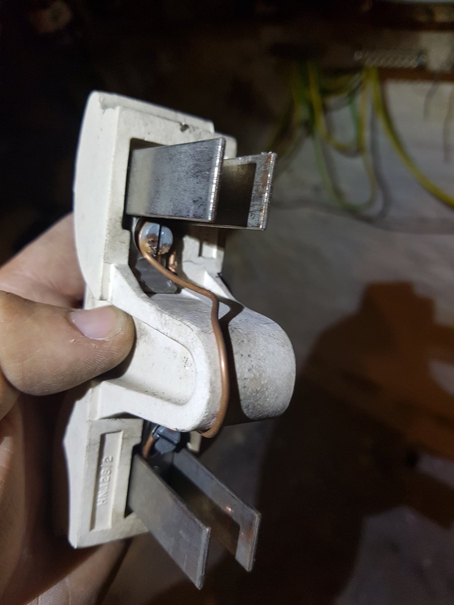 igrelectric's tweet photo. And in the next "how to burn the #house down" #copper instead of a #fusewire π never do it! #bSafe #altrincham #wilmslow https://t.co/Q8npVNLKUO