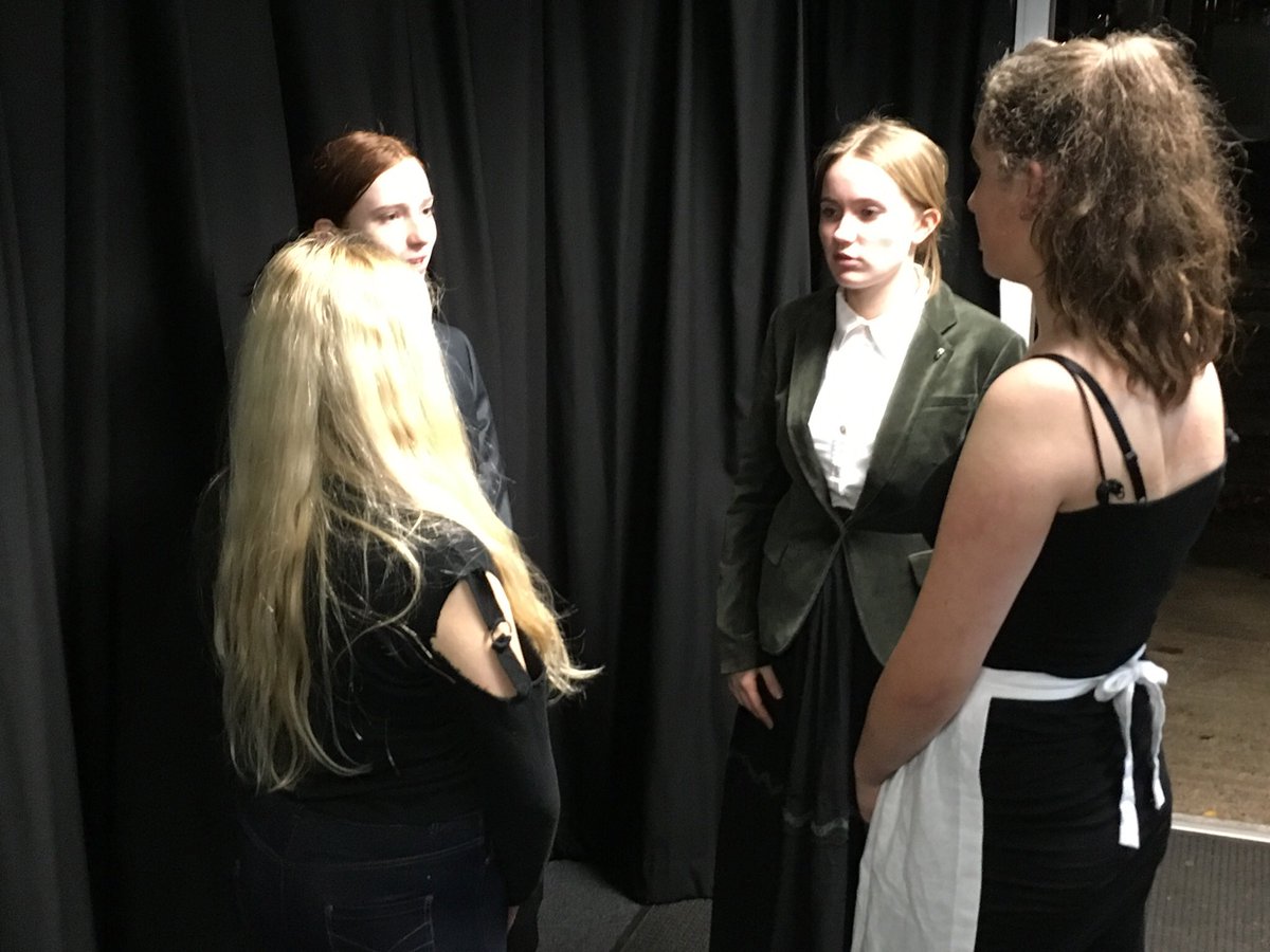 dramaconway's tweet photo. Thank you to our fantastic audiences, technicians & performers at tonight’s @ChewValleySch GCSE Drama pracs. Well done everyone - some beautiful moments. #portfoliotime https://t.co/ycTb8DkhbM
