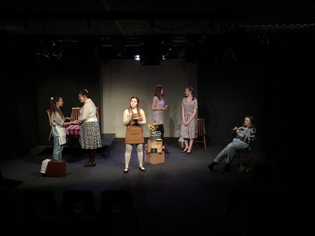 dramaconway's tweet photo. Thank you to our fantastic audiences, technicians & performers at tonight’s @ChewValleySch GCSE Drama pracs. Well done everyone - some beautiful moments. #portfoliotime https://t.co/ycTb8DkhbM