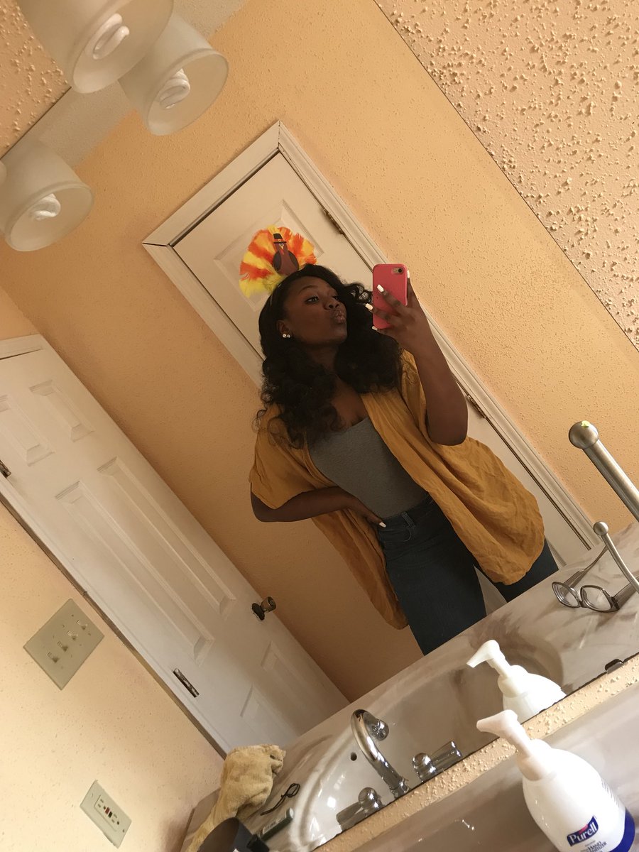 Ms. Marie🤍 tweet media