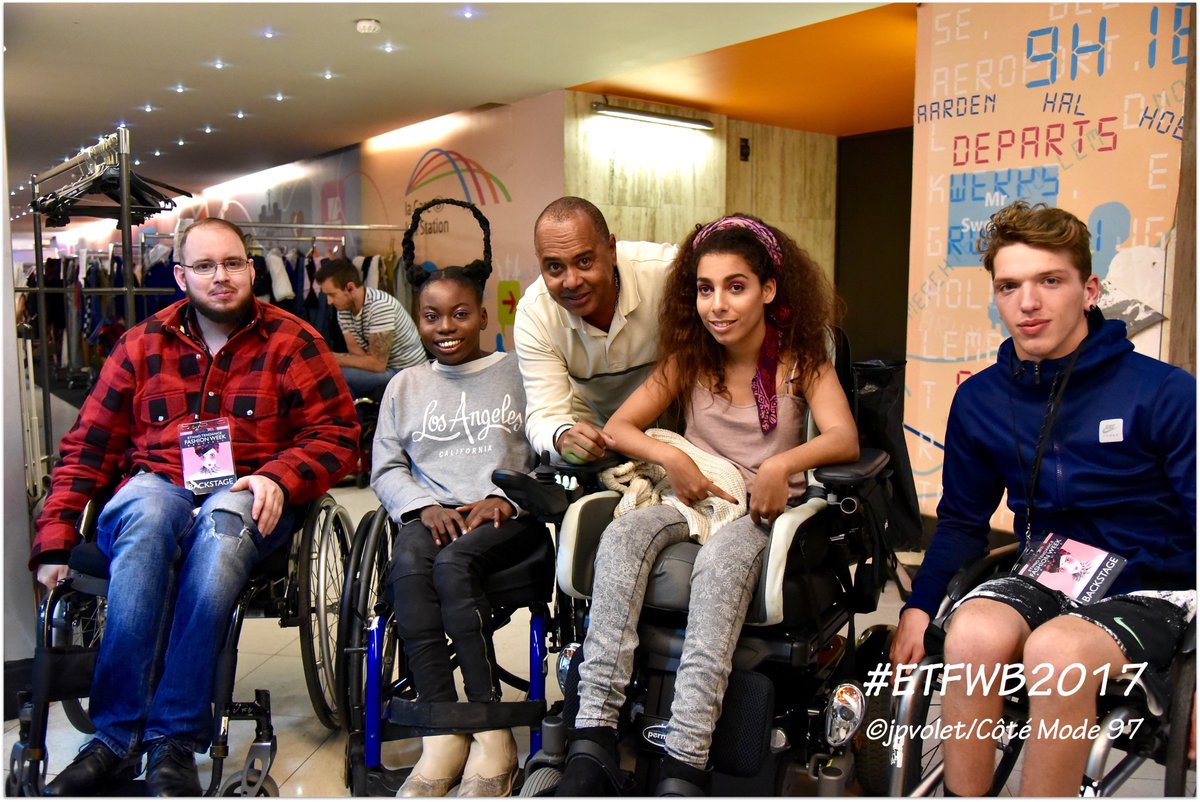 JeanVolet's tweet photo. Les jeunes à mobilité réduite ont participé à #etfwb2017 une belle initiative de l'organisation . #ethnotendance à Bruxelles https://t.co/Uvk1FIp6dH