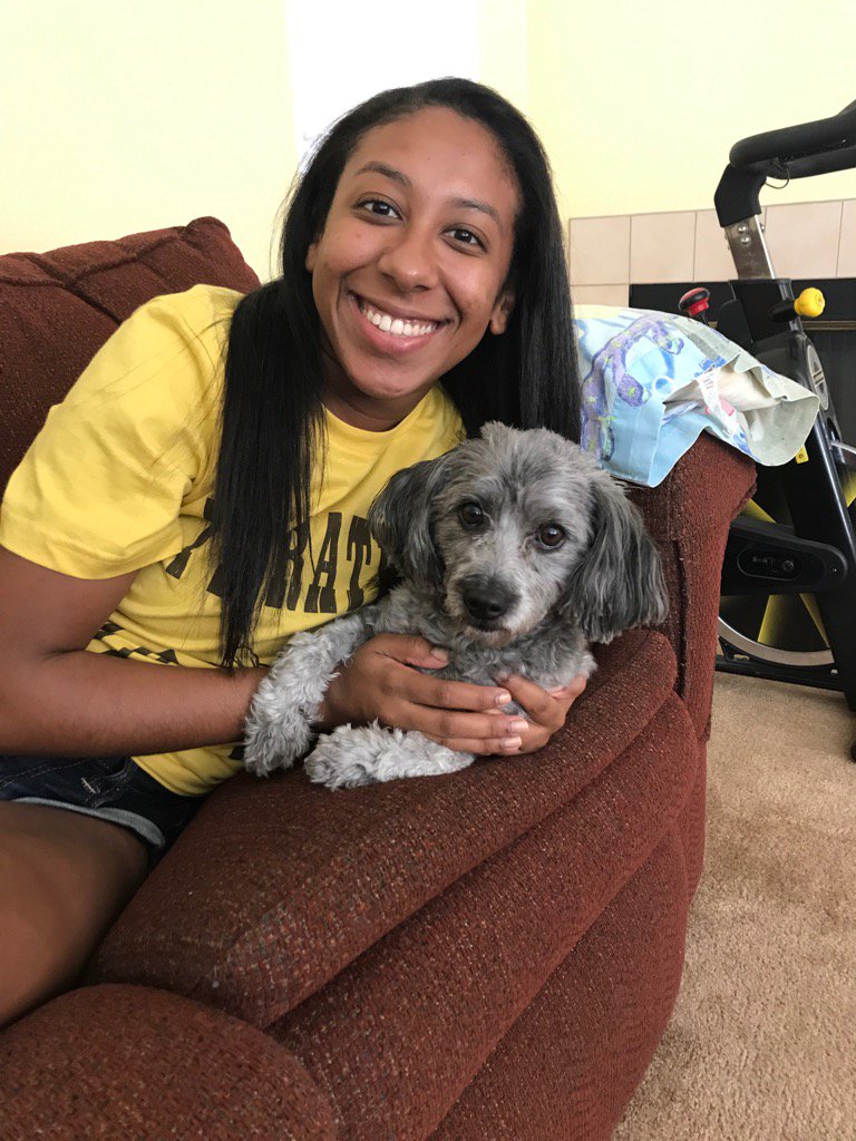 anahicks2017's tweet photo. Happy Thanksgiving from Ally and Milo!!!@anahicks2017@Sd2Retention https://t.co/YgXJfjFfrz