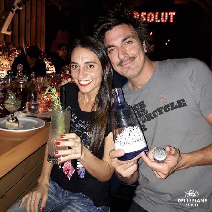 DELLEPIANE1898's tweet photo. Instantáneas de las noches de #GinTonicAstral con @joefernandezok. #HOY en #ViudaNegraBar. ¡No se lo pierdan! #dellepianespirits #ginmare https://t.co/ZEmveHuTsf