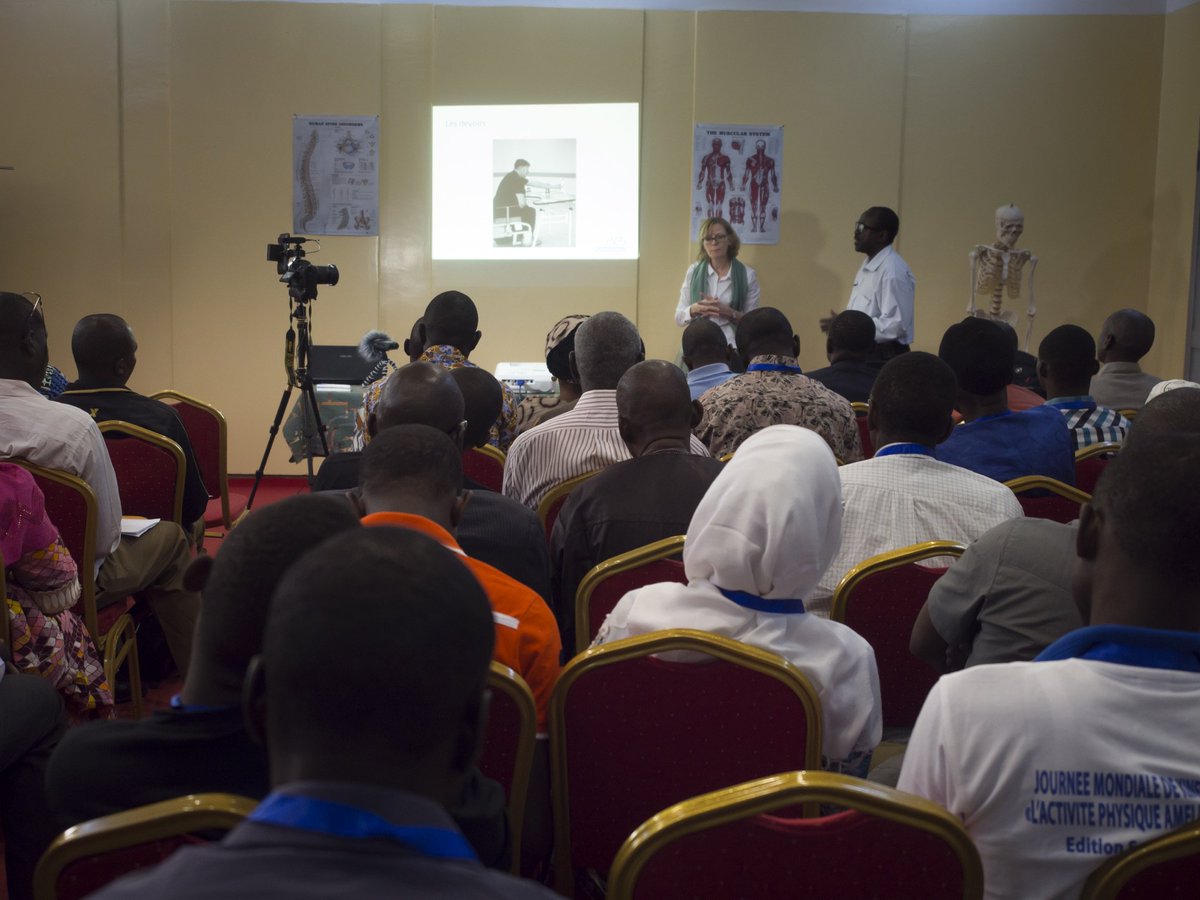 Discussing self practice after stroke (&amp; many other things) with physiotherapists in Niger <a href="/inpaneuroPT/">INPA</a> @s_dieye @mycliona