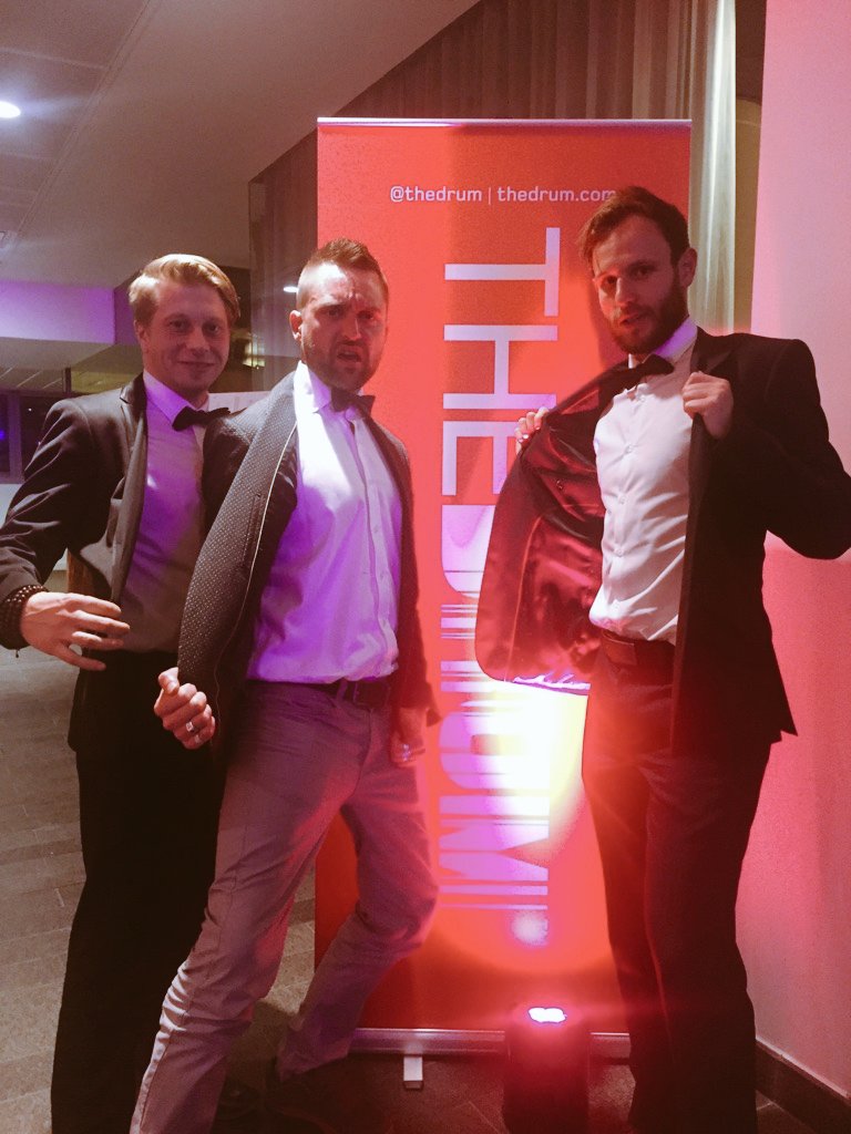 nightisalight's tweet photo. Come on Ireland #COOHawards https://t.co/kc95mbwOJm