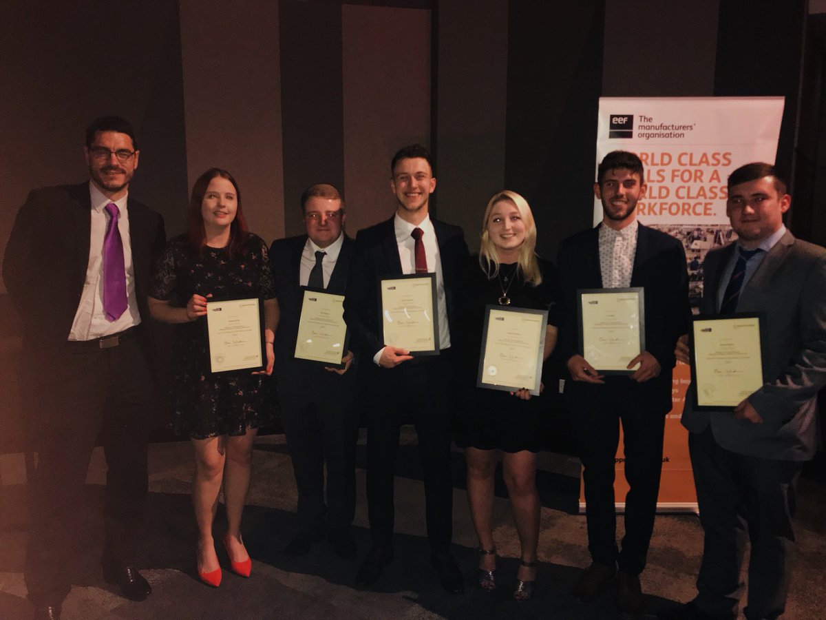 STWApprentices's tweet image. Congratulations to all of our Final years on your Graduation! Here they are James Jessic at tonight’s ceremony! #fluidthinking