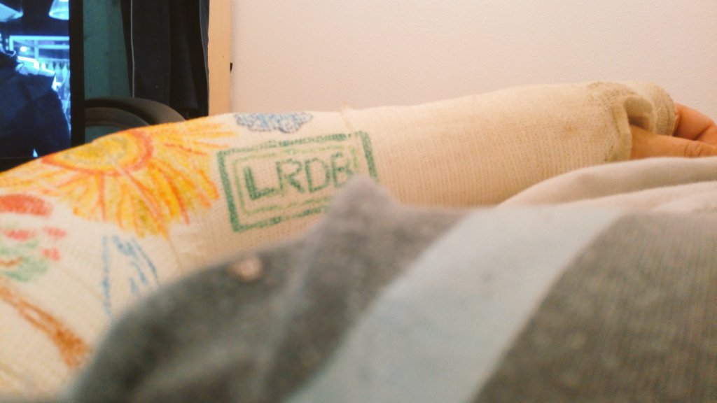 Yuki56Yuki's tweet photo. Encore 1 semaine ...c'est long
#doublefracture #têteduradius https://t.co/lnppS2UbE3