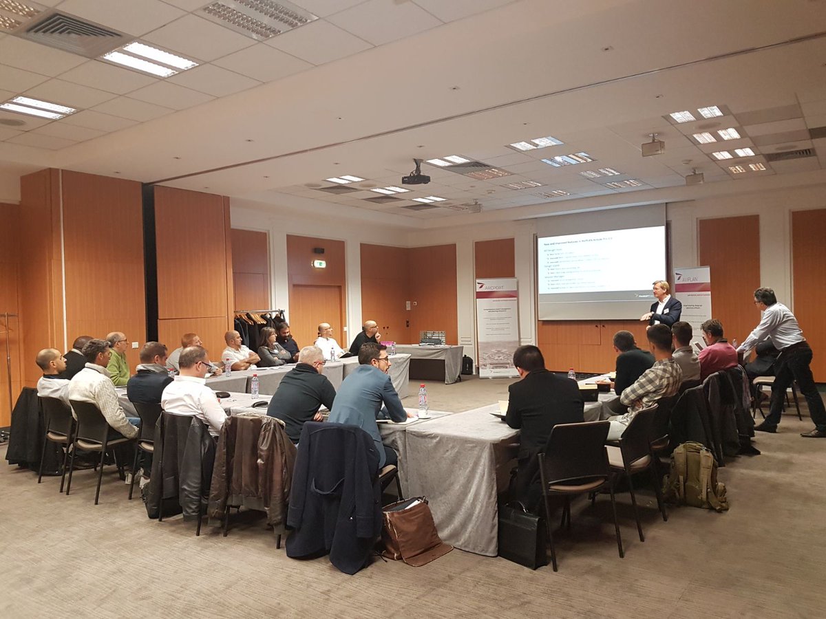 GraphLand's tweet image. Une journée constructive @AeroportNice pour la journée dédiée aux logiciels de conception aéroportuaire #transoft. Merci aux participants aéroports, bureaux d'ingénierie et organisations gouvernementales.