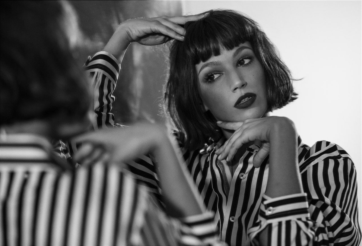 📸  <a href="/ursulolita/">Úrsula Corberó</a> se despide hoy de Tokio en el capítulo final de #Lacasadepapel. No te pierdas nuestro reportaje con ella, aquí: issuu.com/vimmag/docs/vi…