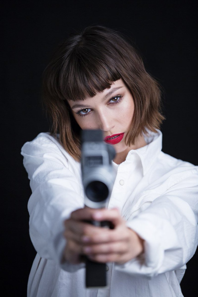 📸   Hasta siempre, Tokio. No te pierdas el reportaje exclusivo de <a href="/ursulolita/">Úrsula Corberó</a> en VIM, aquí: issuu.com/vimmag/docs/vi… #Lacasadepapel