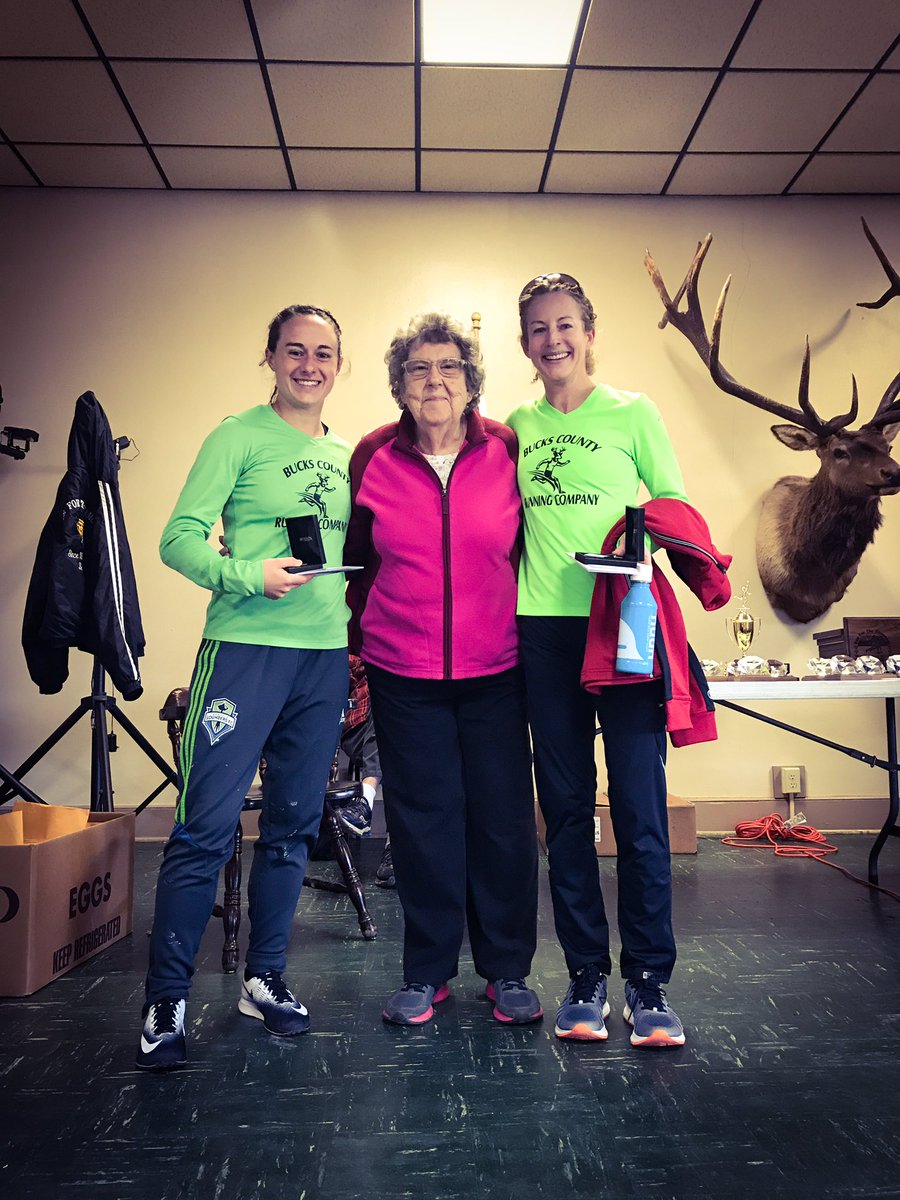 SeeCPRun's tweet photo. Been struggling with my asthma a bit since the 8k and had an asthma attack 75 minutes before the race π²It turned out to be a double dipping diamond day. I was running the race today for my Uncle John β€οΈ#BucksCountyRunningCompany #OiselleVolee #TeamNuun #RunForTheDiamonds https://t.co/EGSFyJPq9q