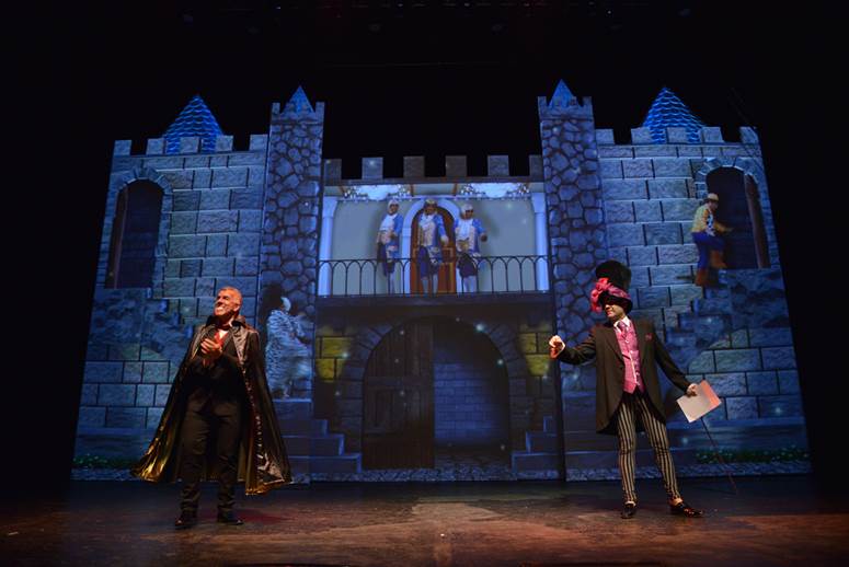 [TEATRO] Midachi Kindon estrena su temporada estival en el Teatro Radio City bit.ly/2As5Ftt