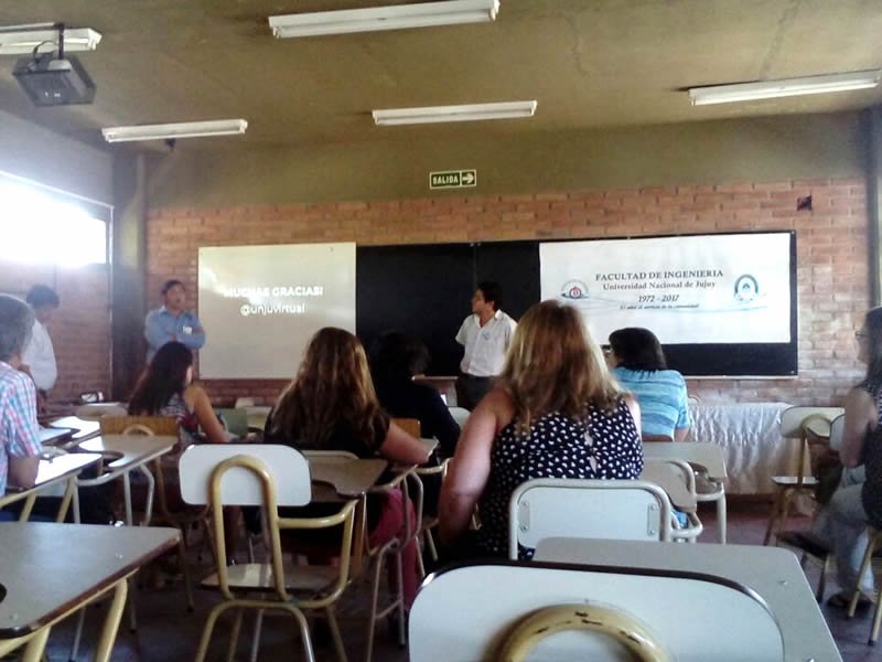 unjuvirtual's tweet photo. 4ta Jornada de Innovación Educativa en al Facultad de Ingeniería #UNJu. Junto con @DavGallardo y @faridastorga > "Ampliando los horizontes de la UNJu" https://t.co/ObCrYt29Oa