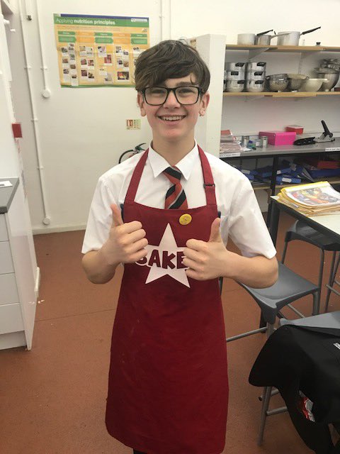 Crestwood_DfE's tweet photo. S T A R B A K E R S
Last week's Star Bakers got to wear the famous 'star baker' apron throughout their following cookery lesson.
As you can tell they are very happy about it π
#CrestwoodStarBaker #FutureMasterchefs https://t.co/HXDlSlJ95o