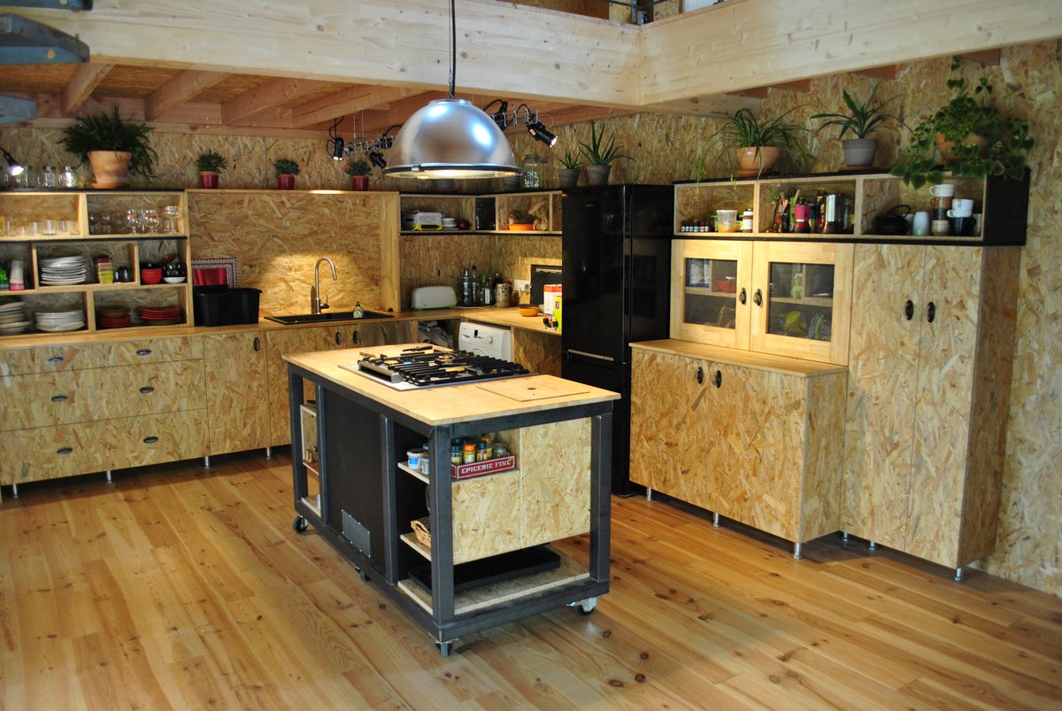 Une cuisine d'architecte type "industrielle"
#OSB #acier
