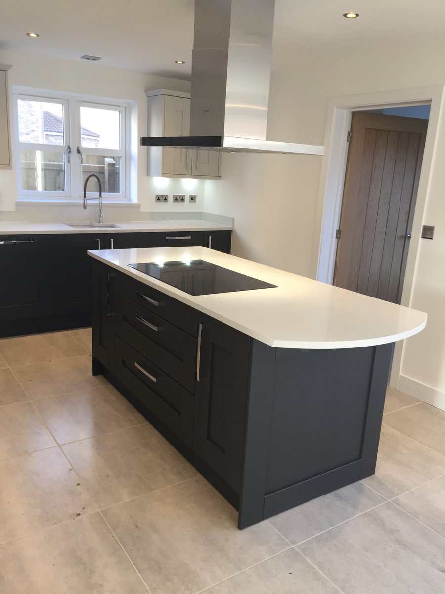 KBKITCHENS's tweet photo. Two tone grey shaker kitchen with @QuartzformsUK Worktops, @_BakeitYourself appliances, @ShawsOfDarwen sink &amp; @1810co tap by KB Kitchens. https://t.co/Vtc4UY93cK
