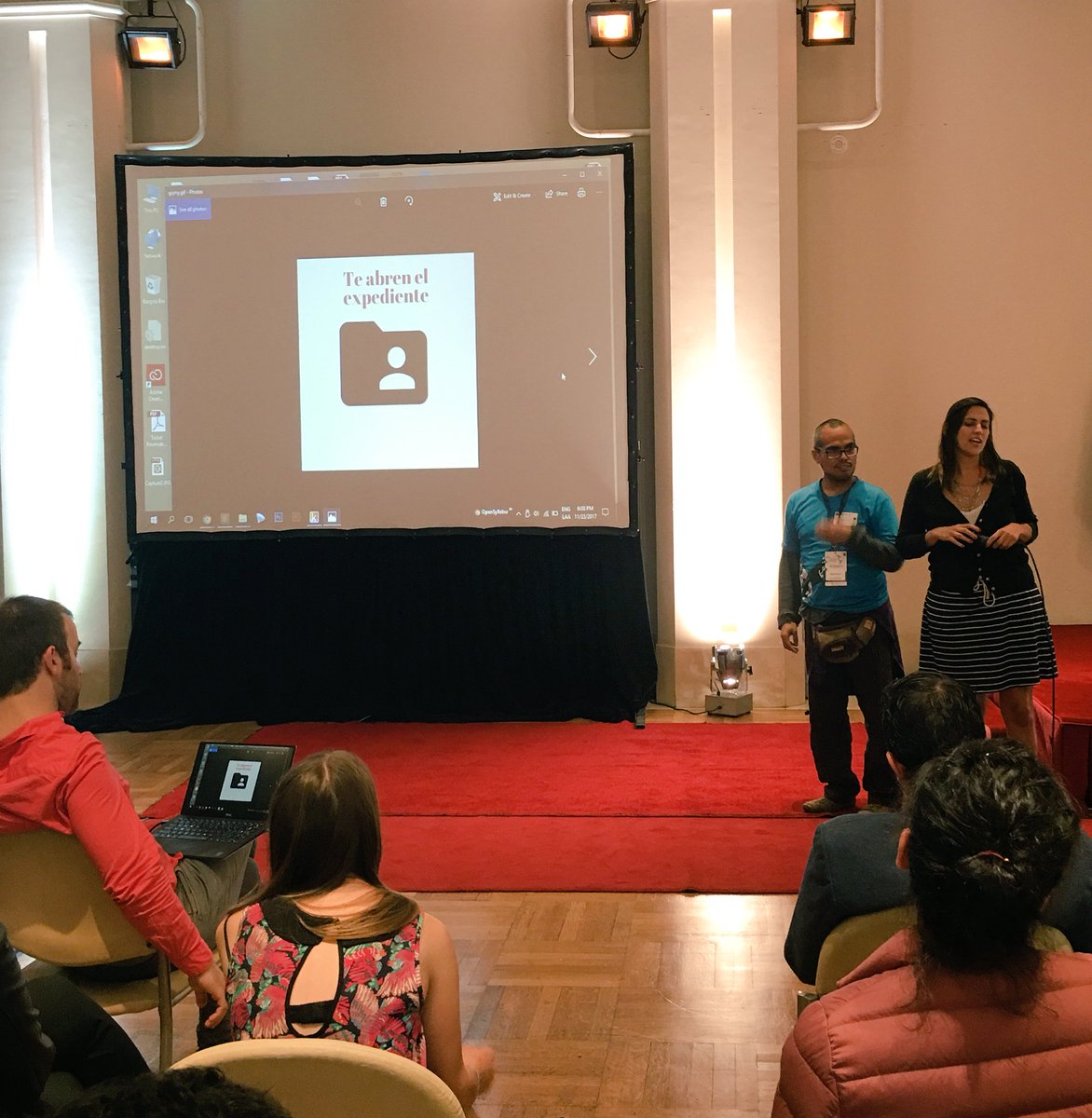 xavierign's tweet photo. @aledeloss en #DatacampOGP presentando su proyecto de datos sobre el sistema penitenciario. https://t.co/cwWYTDl42y