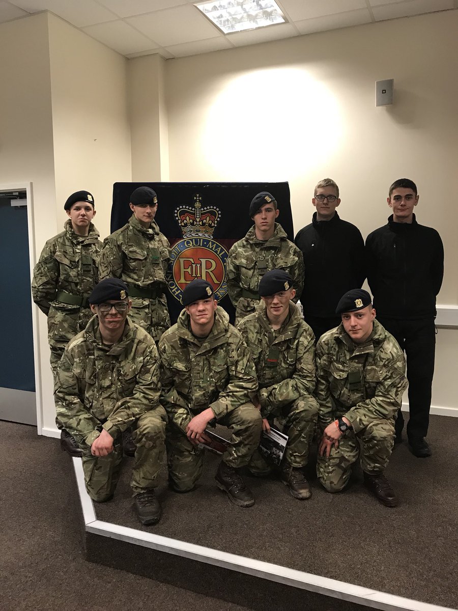 HCav1660's tweet photo. The Regimental Engagement Team visited all our junior soldiers at the Army Foundation College in Harrogate today. We discussed career opportunities and tried on some state kit. #futuretroopers #trustedguardians #pickyourposition https://t.co/n5YigxvL4p