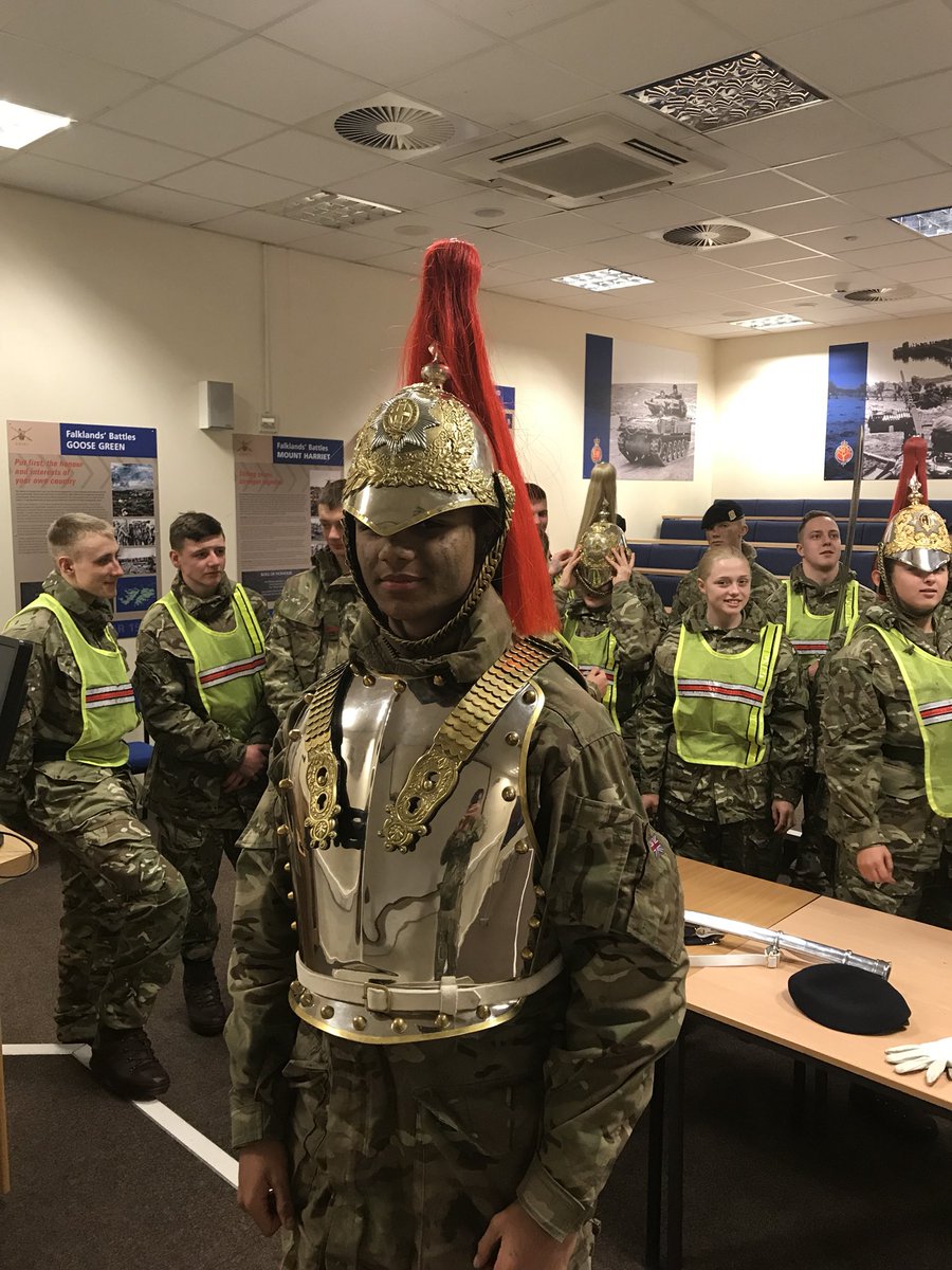 HCav1660's tweet photo. The Regimental Engagement Team visited all our junior soldiers at the Army Foundation College in Harrogate today. We discussed career opportunities and tried on some state kit. #futuretroopers #trustedguardians #pickyourposition https://t.co/n5YigxvL4p