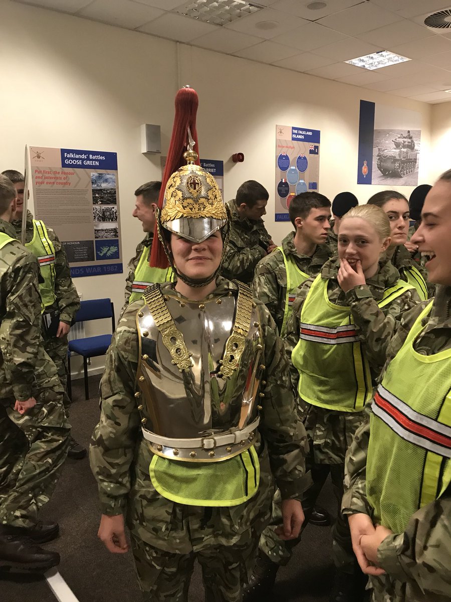 HCav1660's tweet photo. The Regimental Engagement Team visited all our junior soldiers at the Army Foundation College in Harrogate today. We discussed career opportunities and tried on some state kit. #futuretroopers #trustedguardians #pickyourposition https://t.co/n5YigxvL4p