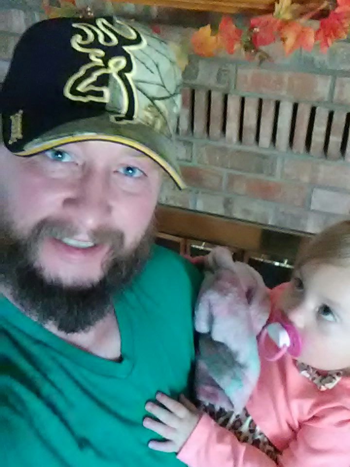 dloydfaulk's tweet photo. Good times. She is getting heavy. #NotTwoYet  #HappyThanksgiving2017 https://t.co/Mvrnn7CGoY