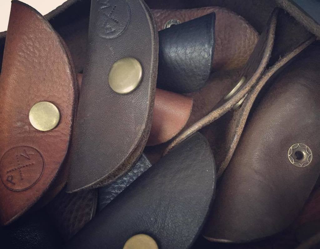 pkkirkwood's tweet photo. Perfect stocking filler... headphone tidy ππ§π available at MADE this Saturday and online.... @pkkirkwood @tuttonandyoung #pk #pkirkwood #made17 #stockingfiller #headphones #handcrafted #musiclover #ukmade #etsyuk https://t.co/h7Unnb2tdc https://t.co/yc7BVCrp67