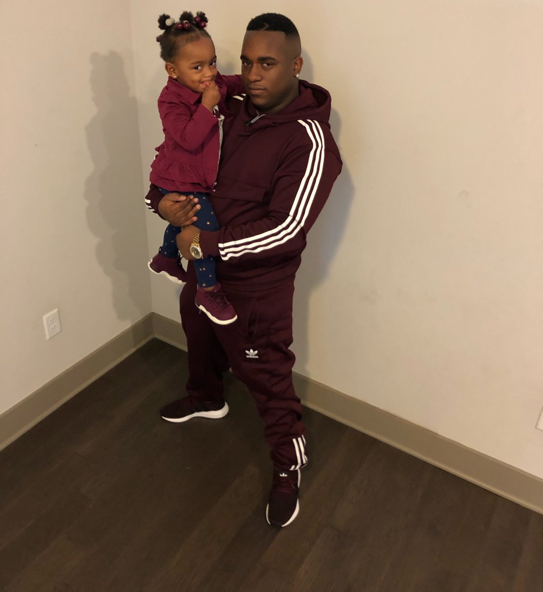 _deejaybadazz's tweet photo. Happy thanksgiving 🍁🍁🍁 https://t.co/LgmOUnX2Y5