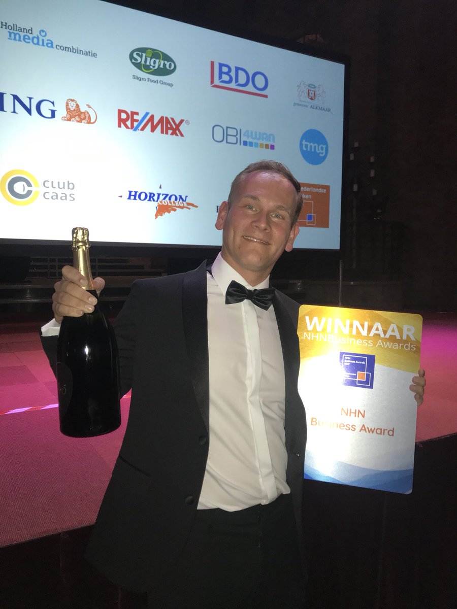 bettyblocks's tweet photo. #winner #nhnbusinessawards Cheers to that 😃 https://t.co/O6xbPnOyun