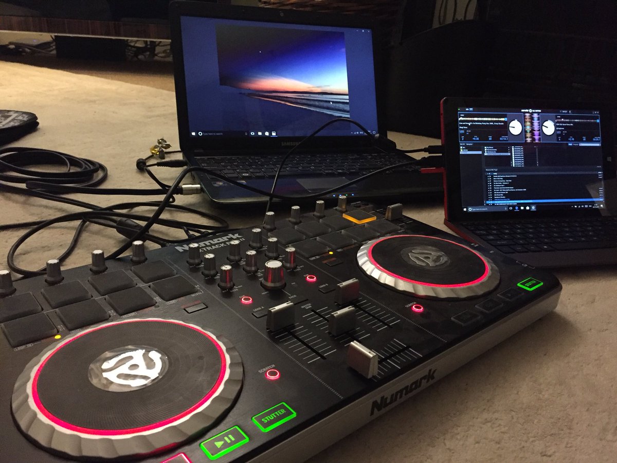 maceyjust's tweet image. Oh yes, it’s been a while but great to be back on the controls! #serato #numark #mixtrackpro