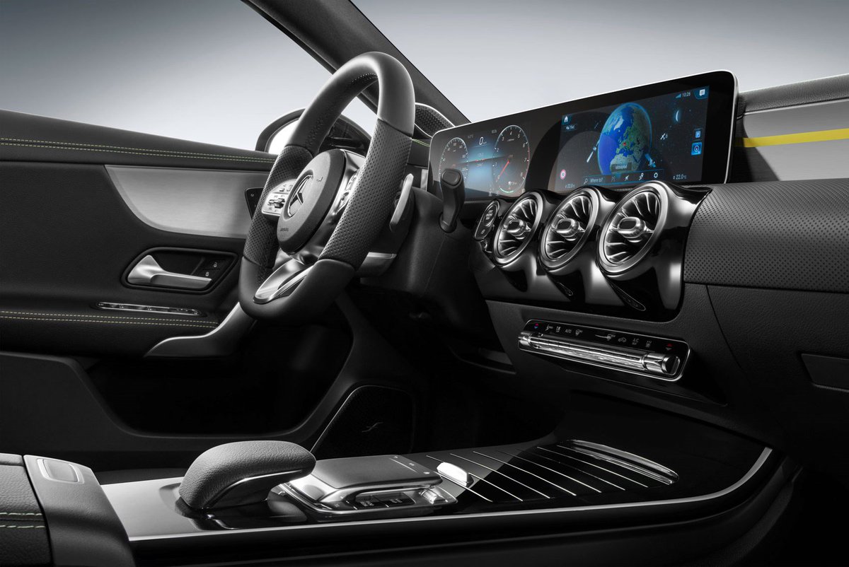 CARmagazine's tweet photo. So who's a fan of the new 2018 #MercedesBenz A-class cabin? Taking a leaf out of the E-class Interiors Manual?

https://t.co/xHgmRr4Xm8 https://t.co/TCHmjCO9pY
