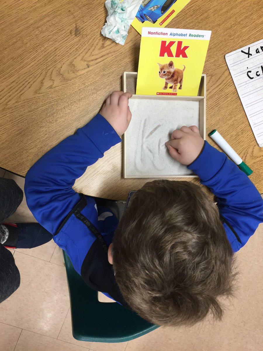 AHarrisonSCDSB's tweet photo. Teaching candidate @Miss_Jagt from @LakeheadOrillia guiding learning today @EmmaKingES https://t.co/jdX89Wgst2