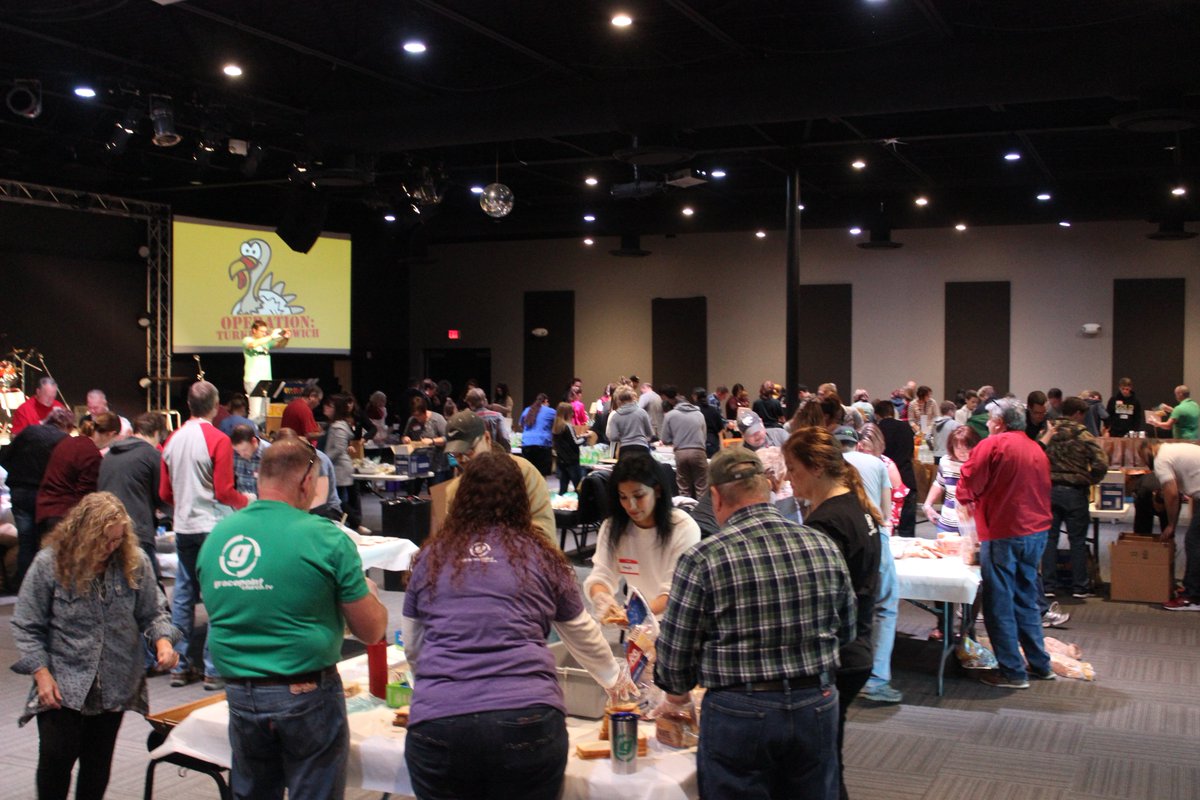 terryjohnson's tweet photo. Another Operation Turkey Sandwich in the books! 1500 lunches served in the Wichita area thanks to this army of volunteers! #ots2017 @Sarcasticluther https://t.co/HKFeGs7Q7W