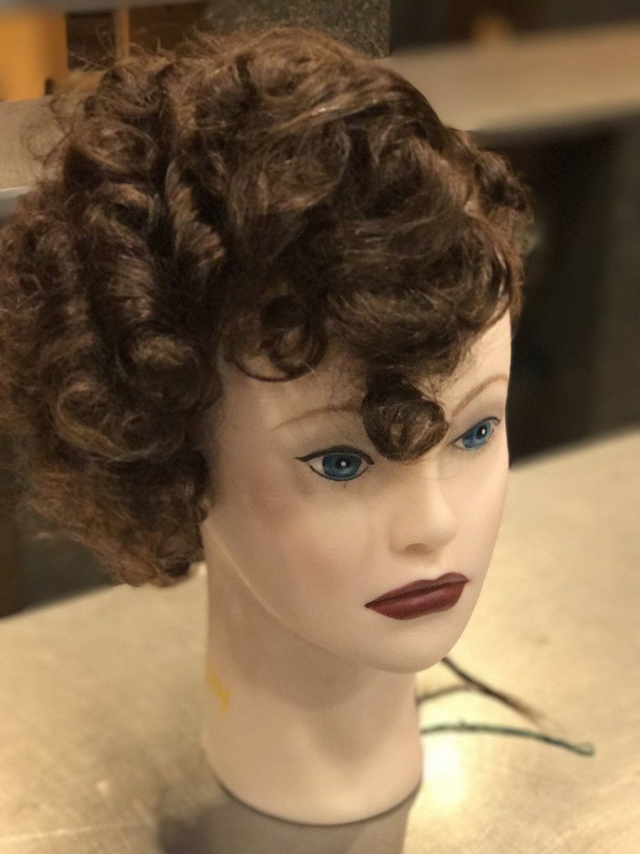MELLYwitdaSLAY's tweet photo. #beingCREATIVE.
#WorkingOnMyBraiding.
#SheFromTheFuture.
#NeedFeedback.
#BeHONEST.
#MELLYwitdaSLAY
#Empire #EmpireBeautySchool
#Barbershop
#BeautySchool
#futurecosmetologist
#Hairstylist #barber #hairbraider #barberlife #cosmoLife #hair #hairStyle #HairStyles #whoNext https://t.co/QhKvNR7UqP