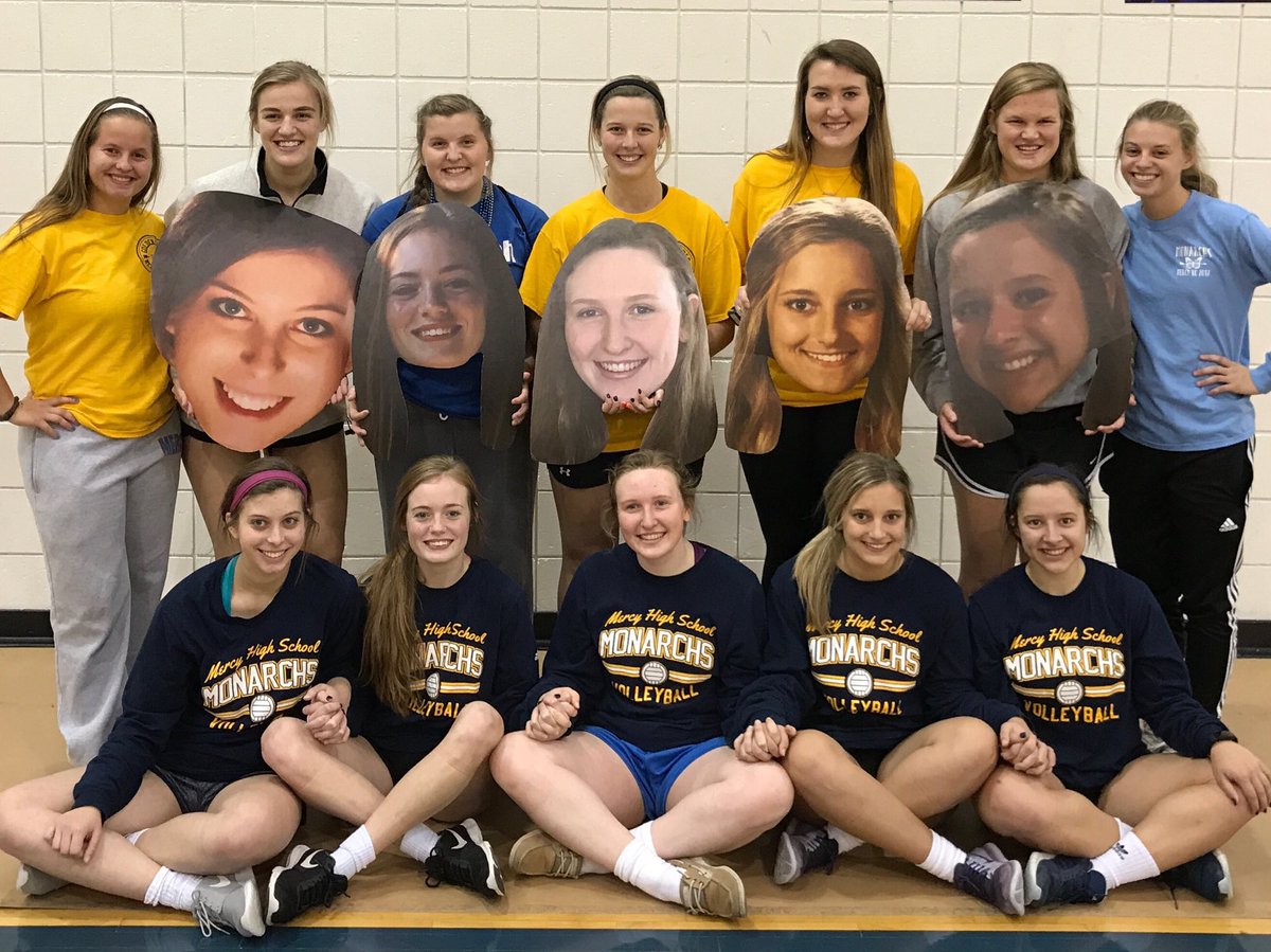 bridgetschroll's tweet photo. Grateful for great friends and all the mems #MHSblessed https://t.co/U0N9EHKkA9