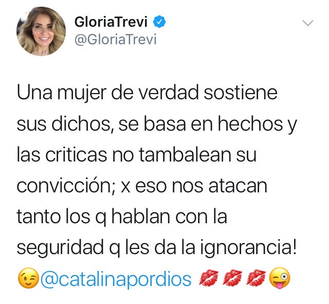 ChumelTorres's tweet photo. Una mujer de verdad no trafica menores y menos las defiende.

Punto. https://t.co/mfW4bxmYLM
