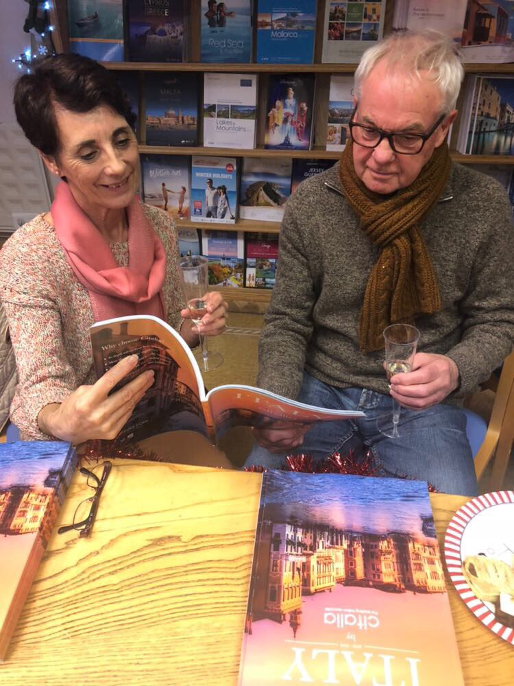CitaliaTrade's tweet photo. Lots of prosecco drinking and Italy holiday planning @SpearTravels Upminster branch this evening! 🇮🇹🥂#Citalia https://t.co/vvyhgU15LV