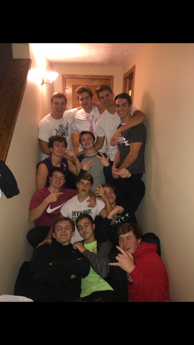 jackhassensta's tweet photo. Thankful for the boys https://t.co/prY4pBcNiG
