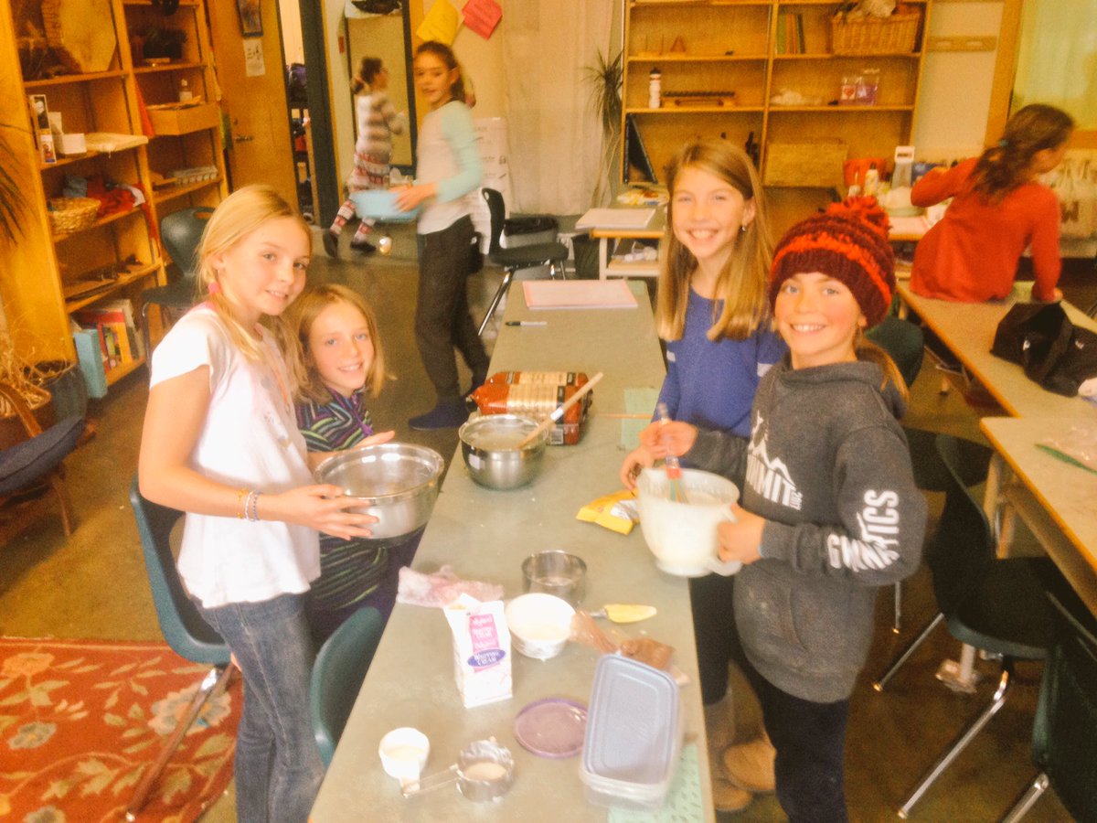 Mr_Graeme's tweet photo. What a amazing day of grocery planning, shopping, cooking and sharing!#crpsalpenglow@Mountain.edu#mathiscooking!! https://t.co/xJ51gYHLWT