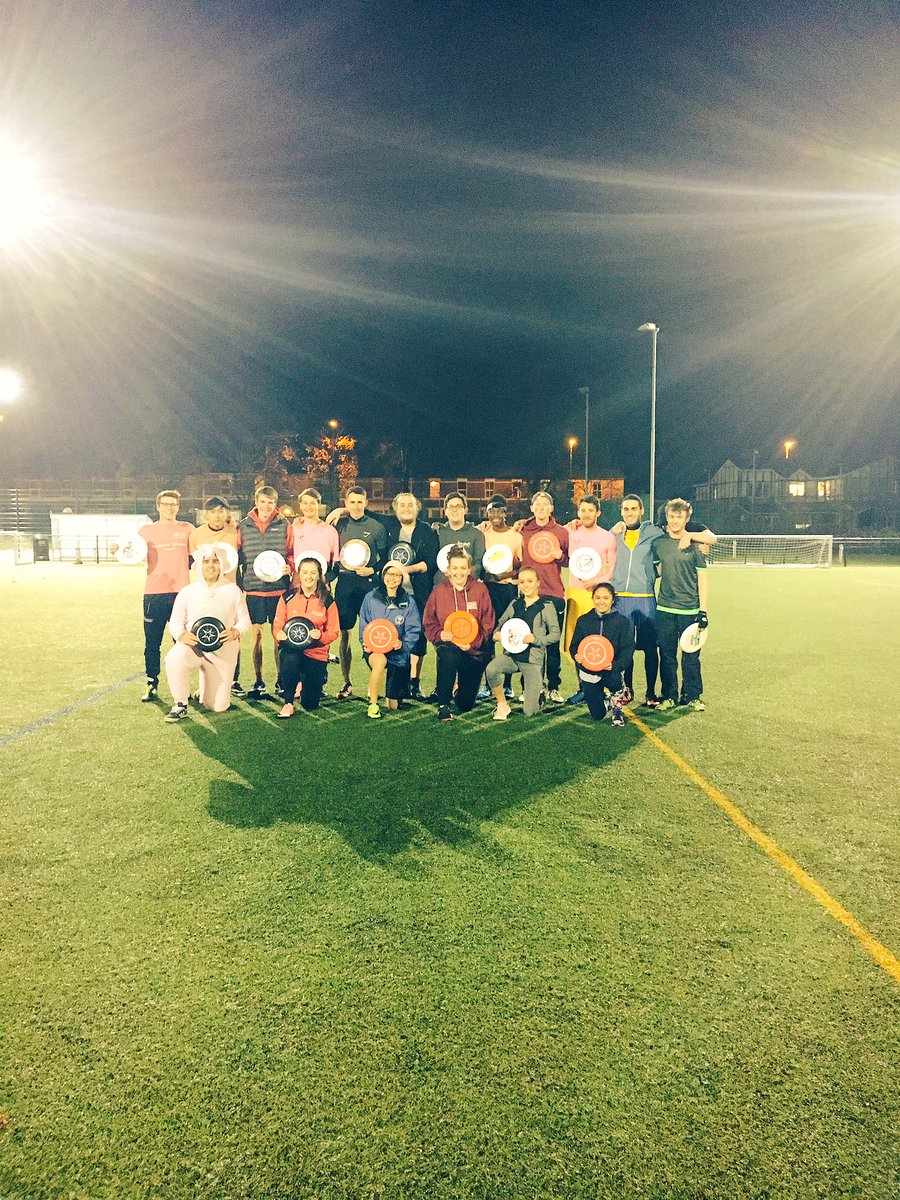 Sarah Latham tweet media