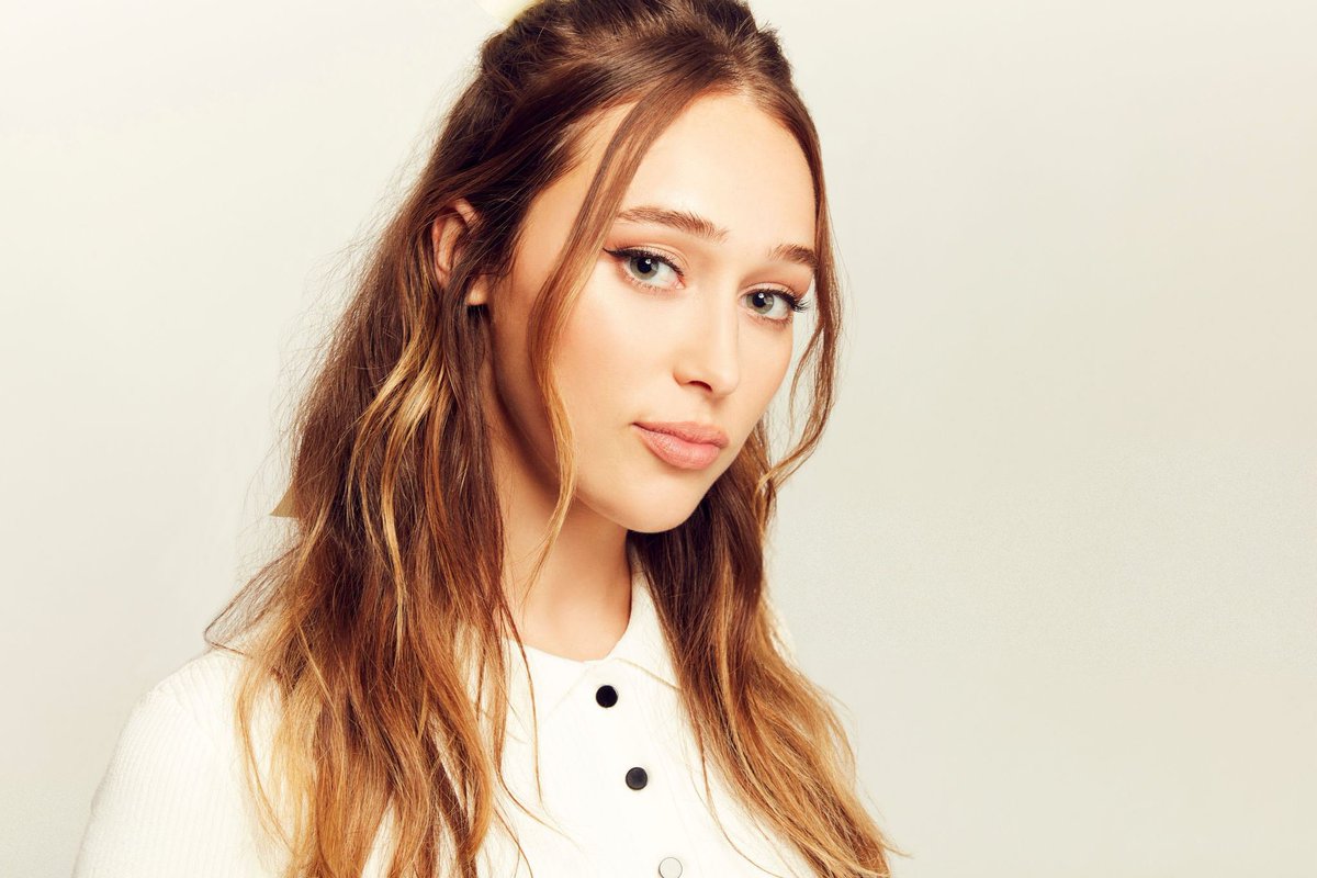 DebnamSource's tweet photo. π¦ Happy Thanksgiving to all of you beautiful people. I am so so grateful for all of you. Thank you for EVERYTHING!. ππ
#AlyciaDebnamCarey #DebnamSource #FearTWD #FearTWDFamily #DCClan https://t.co/Lmep2H7rWW