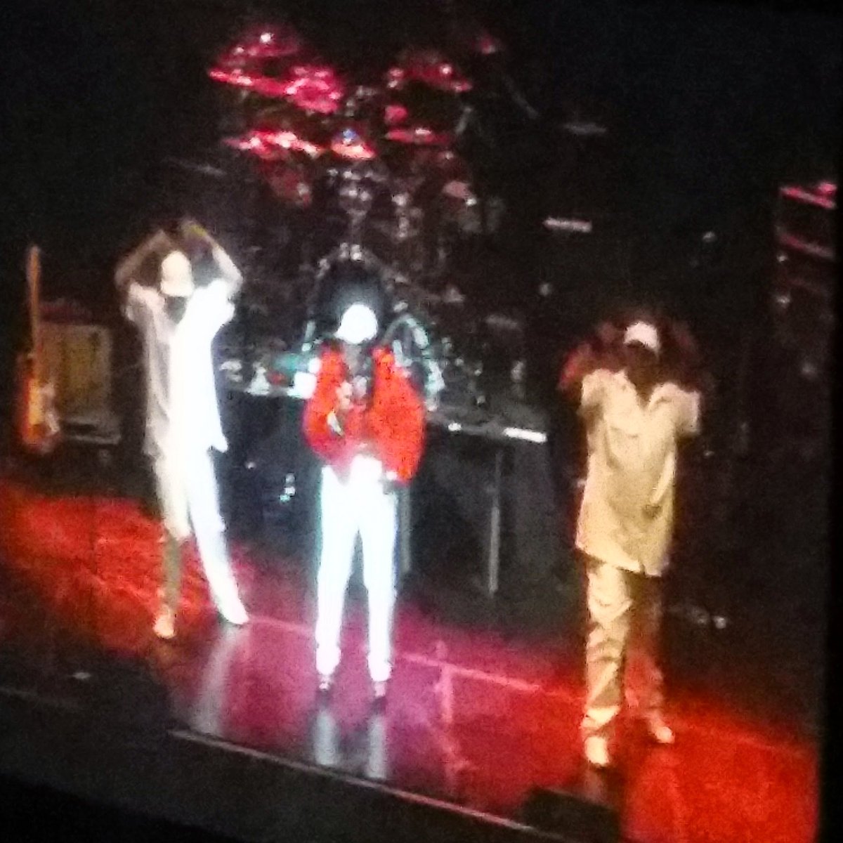 Blu_Model_Chica's tweet photo. #tbt 2 the night u walked right past me goin 2 your seat & by the time it clicked I didn't wanna be a creep and embrass myself 😩😢 @AngelaWinbush7 #Feb2015 #horseshoe https://t.co/Wm4NkiYAal
