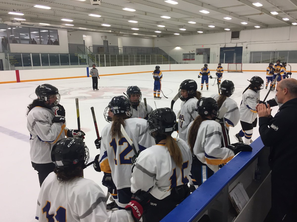 STMThunder's tweet photo. Varsity Girls #ThunderPuck🏒 lost 6-4 today vs Mayfield, but still an awesome first game for a new team! Spagnol, DalGrande, Mendoza, Sinclair goalscorers. https://t.co/ffAD7PuGj2