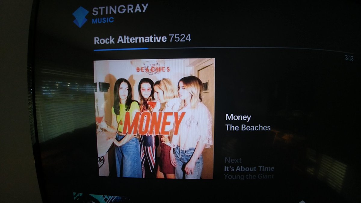 KirkLohnes's tweet photo. Stingray Music helping rock the day away today. @thebeaches put on a great live show! #beachesrock #rockthecommodore https://t.co/pcZiOH7O9N