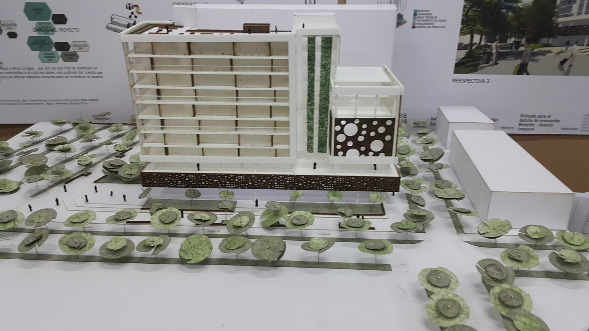 FAiUSB's tweet photo. En el Parque Biblioteca La Quintana nuestros estudiantes muestran su talento y resultado final. #SomosFAi #Arquitectura https://t.co/8u2EbBr6x0
