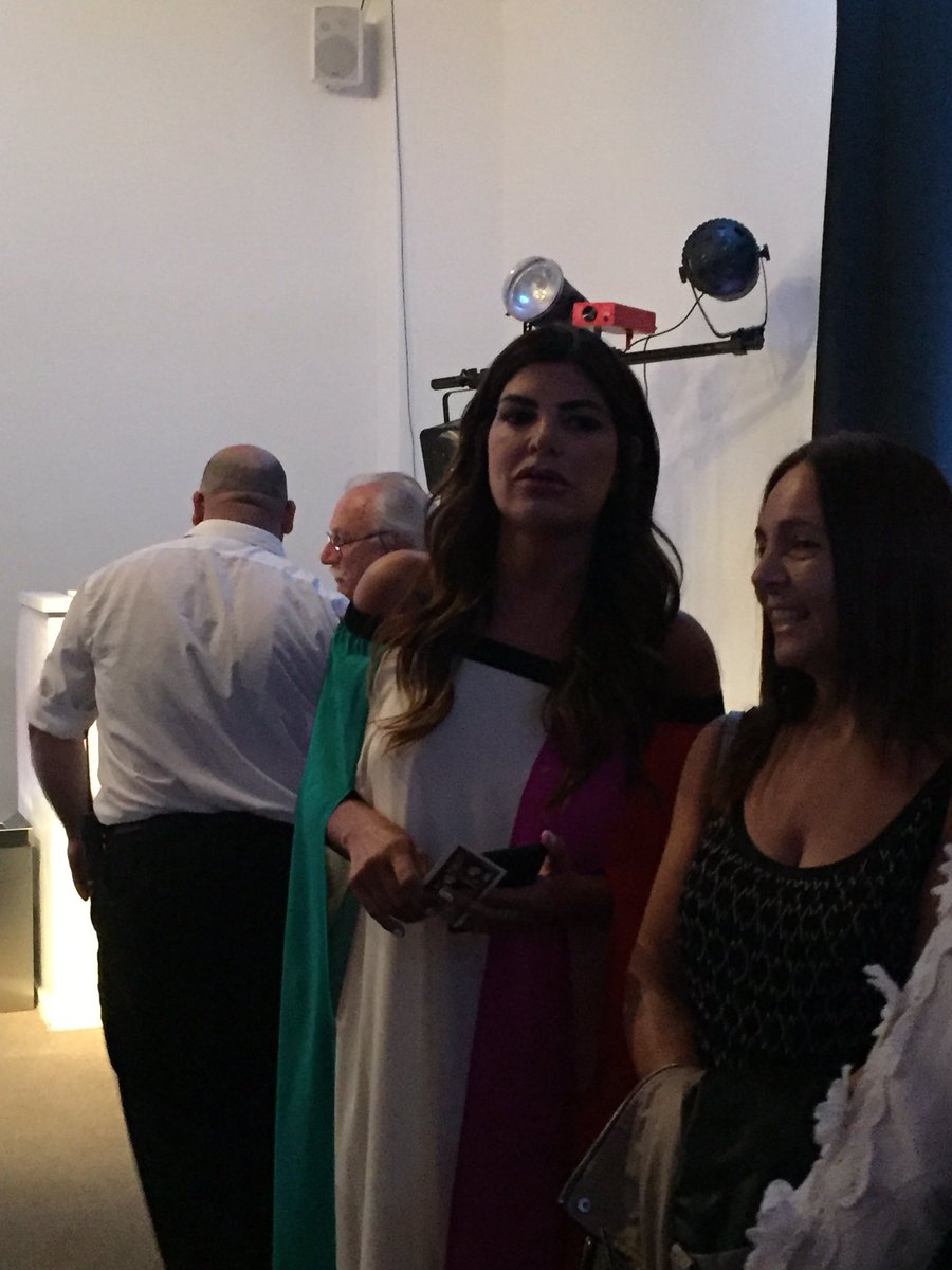 En <a href="/UMSA_Oficial/">UMSA</a> hoy se celebra la noche de los graduados con una Noche Mágica