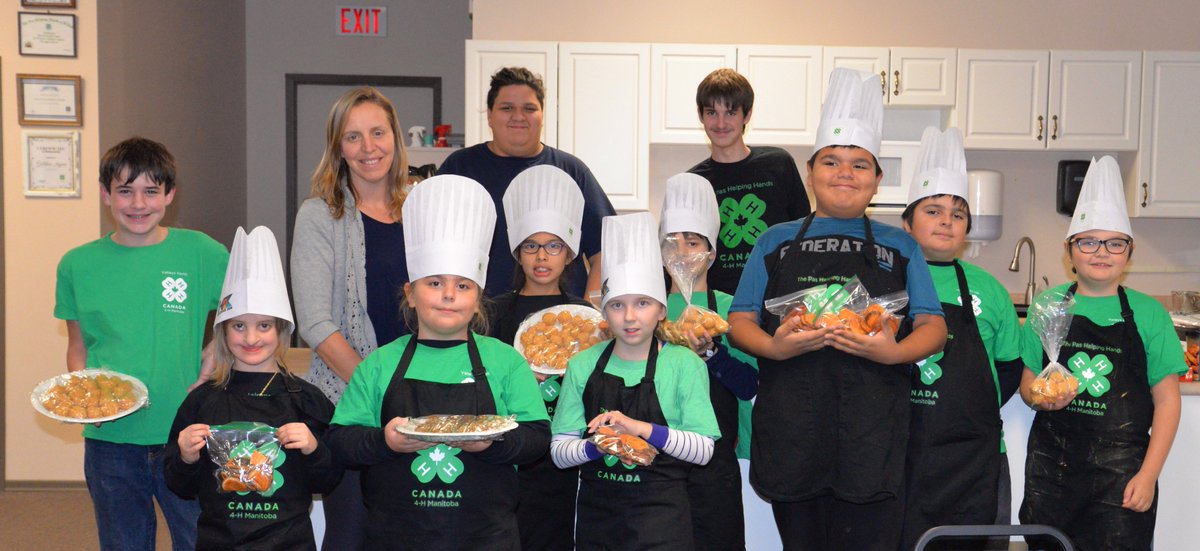 cantonio68's tweet photo. #ThePasHelpingHands #4HMBgivingback https://t.co/oFvgcPMcch