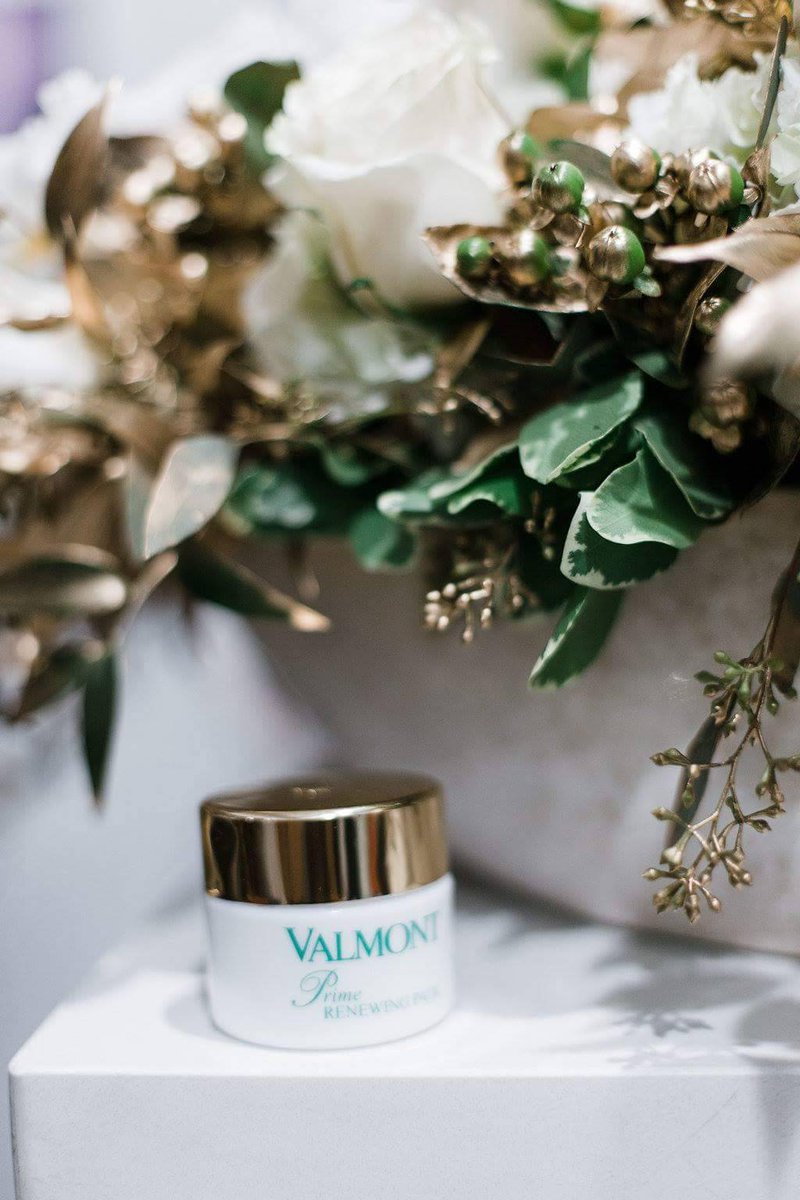 FCSkinSolution's tweet photo. Beauty. Luxury. Cutting-edge cellular renewal technology. #Valmont - available at Skin Solution!
#fcskinsolution #spa #regeneration #antiaging #vancouver https://t.co/Ws3QXosulE