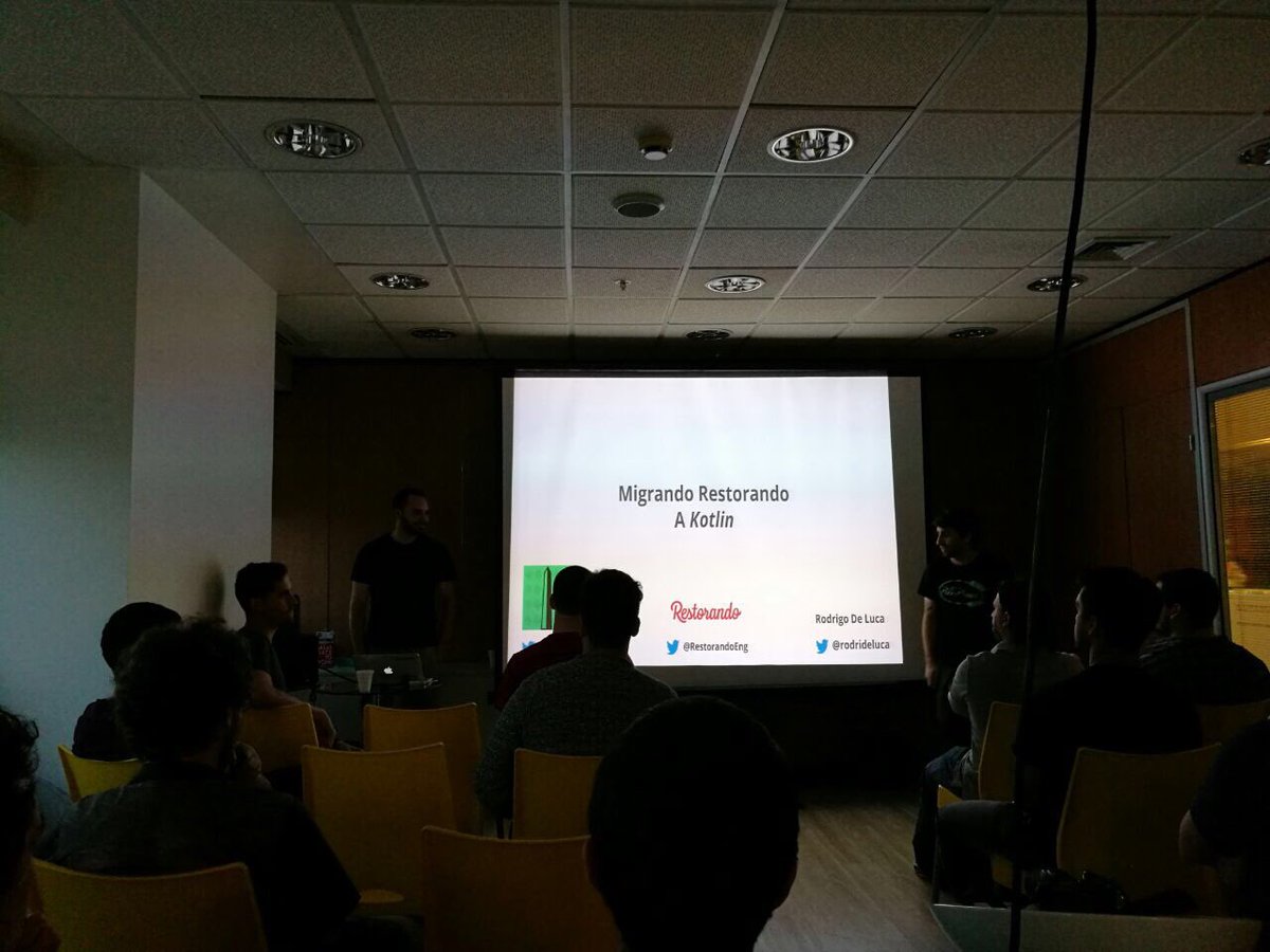 RestorandoEng's tweet photo. Ya arranco la charla de @rodrideluca “Migrando #Restorando a #kotlin”  Geniooo👏🏼🏅💪🏼 https://t.co/z6ZV33LNGn